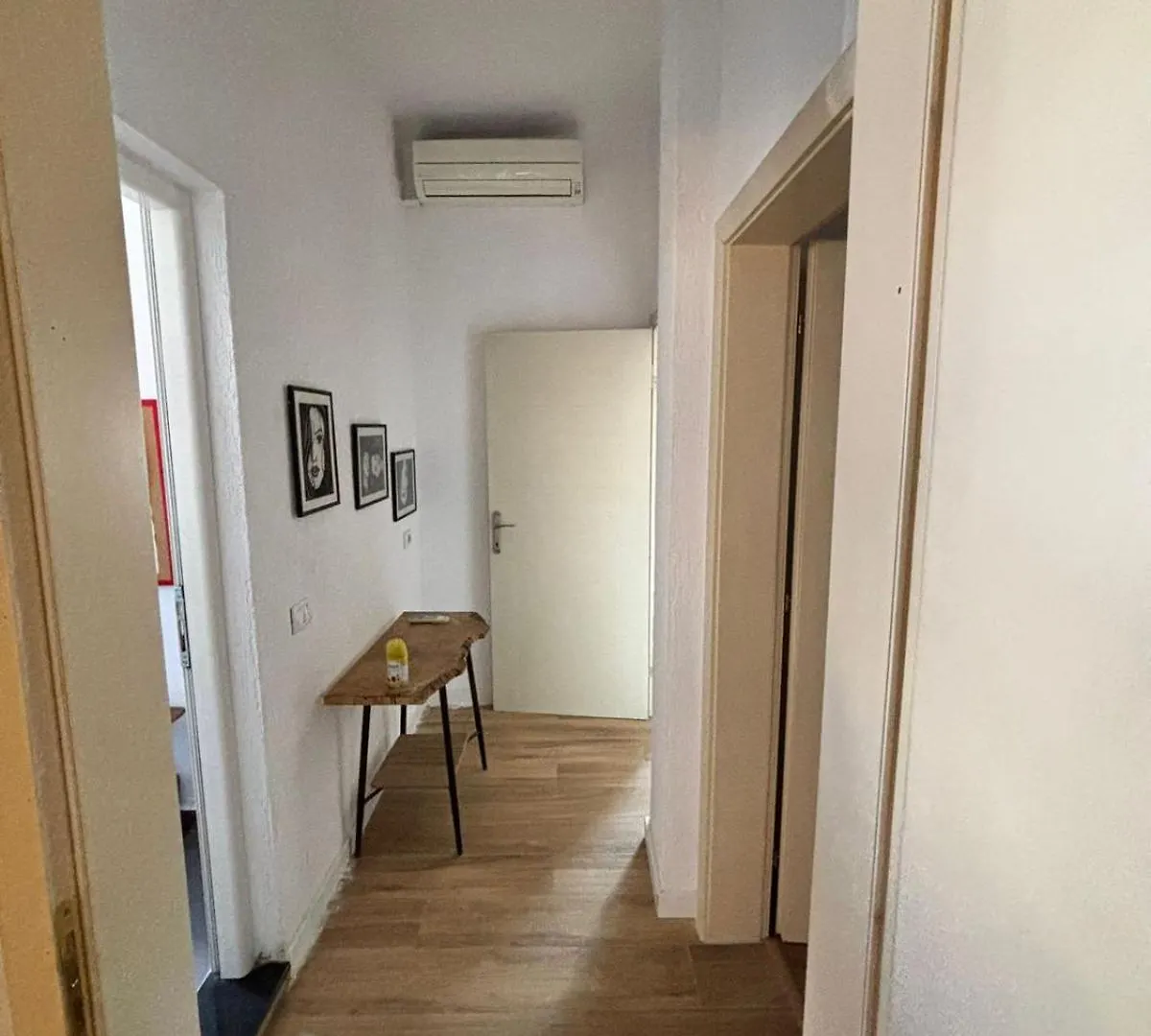 Itan Cozy Modern Apartment ティラナ